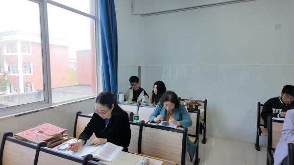 056ef5e87c1d4ebab85fa19178711b41.jpg 056ef5e87c1d4ebab85fa19178711b41.jpg